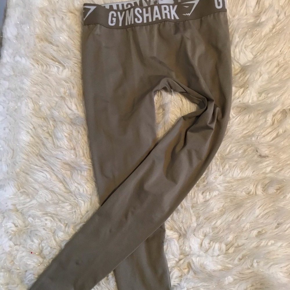 gym shark leggings